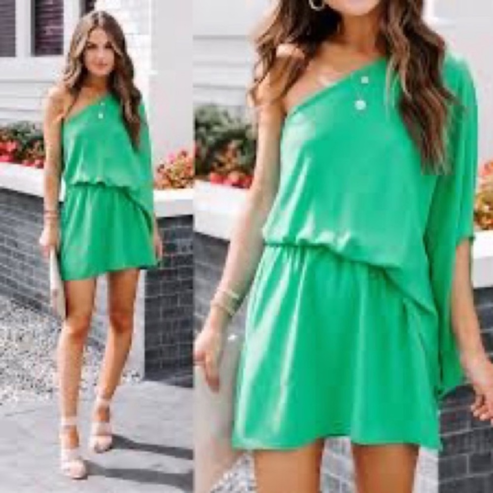 VICI Green One Shoulder Dress